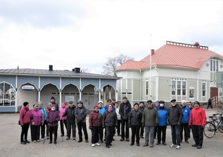 Veteraanipäivän kävely lähtö Jokiasemalle