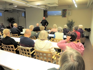 Tarkkana kuunneltiin Tanhuvaaran kuulumisia